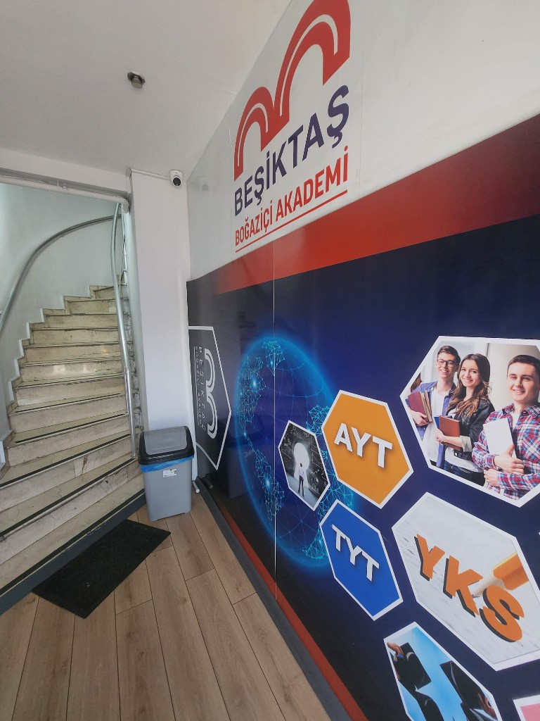 Boğaziçi Akademi Beşiktaş — derslik ve çalışma ortamı