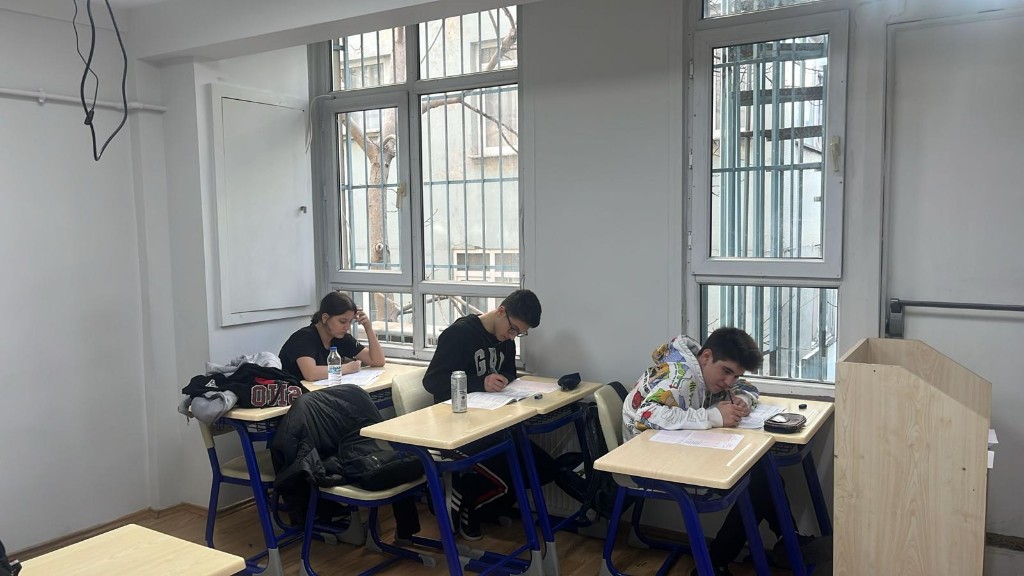 Boğaziçi Akademi Beşiktaş — derslik ve çalışma ortamı